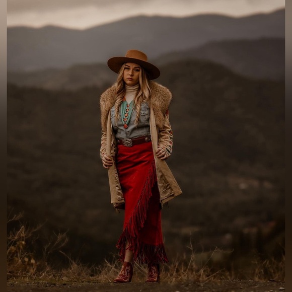 Authentic Turquoise necklace and earring set - Picture 4 of 4